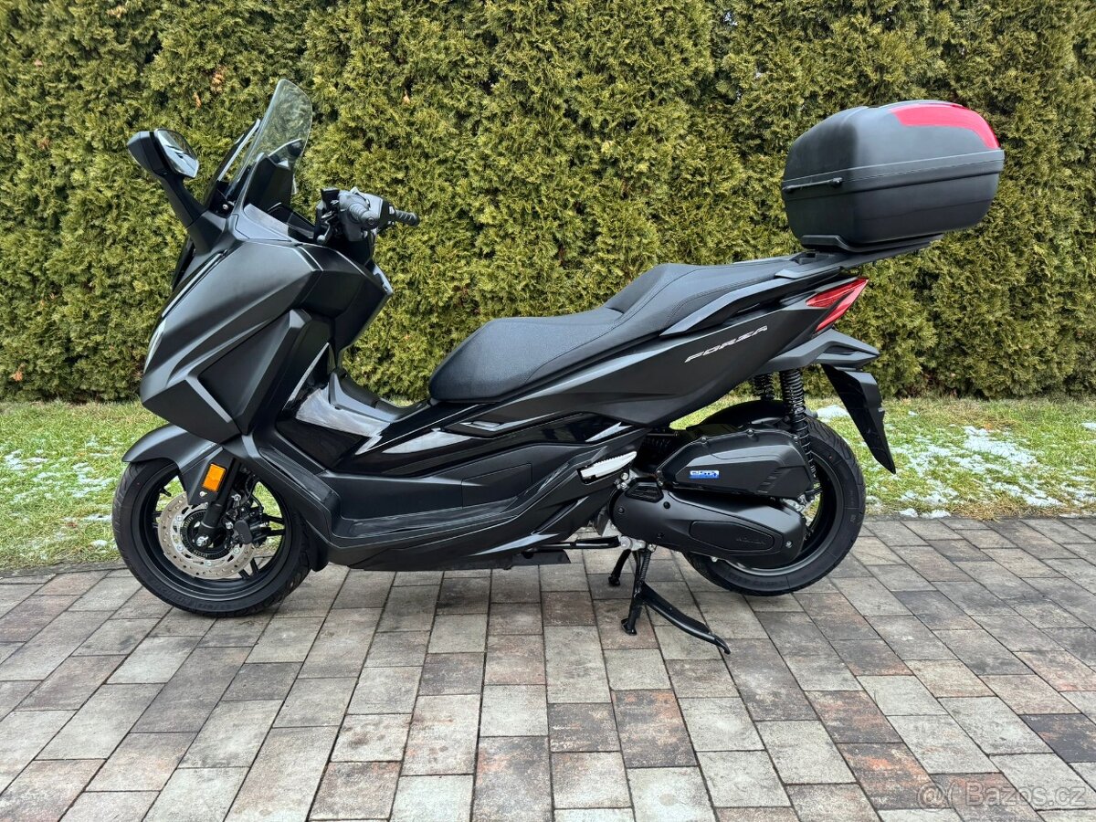 Honda Forza 125