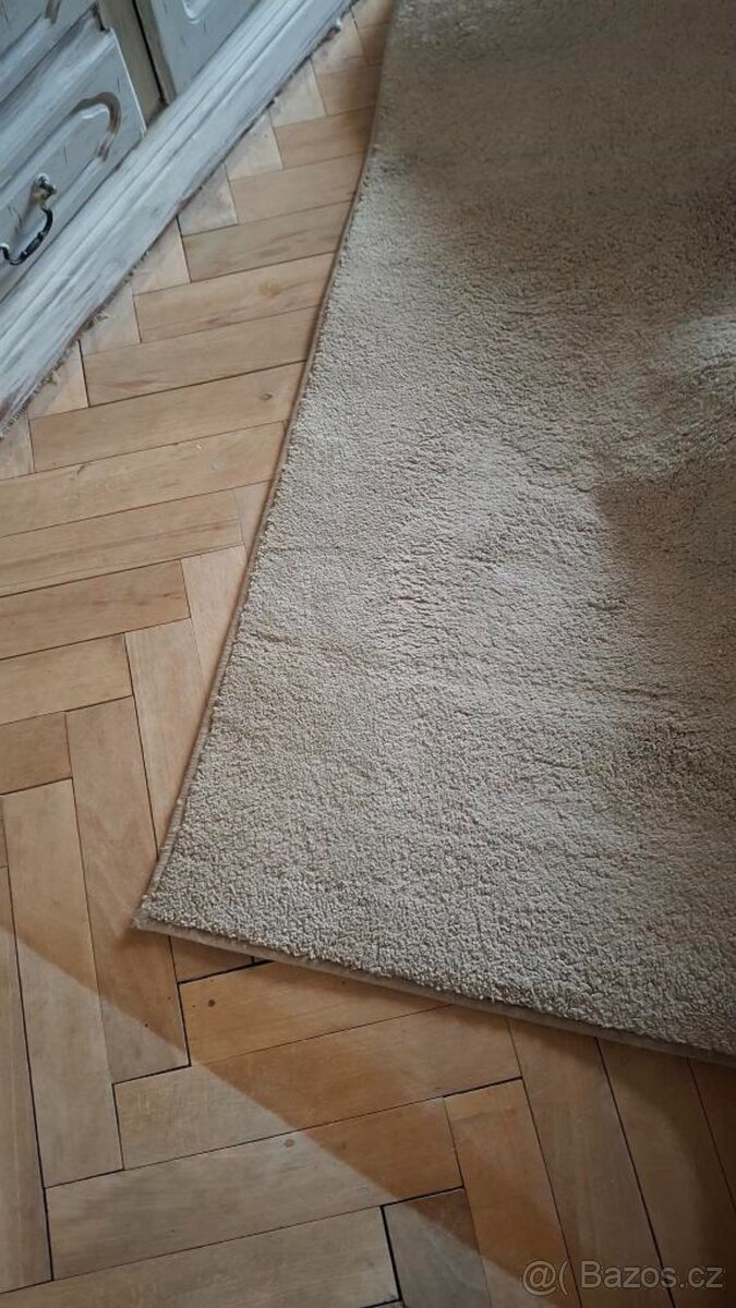 ...Koberec
