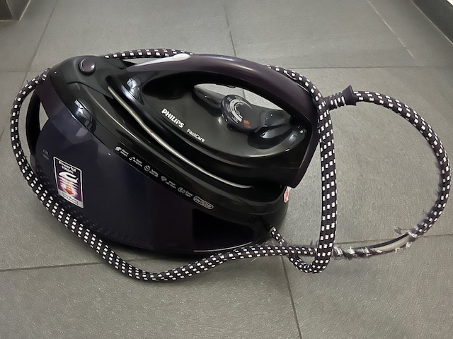 Parní žehlička Philips FastCare