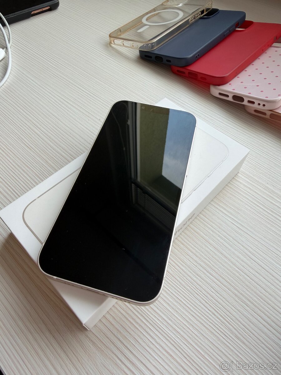 Apple iPhone 13