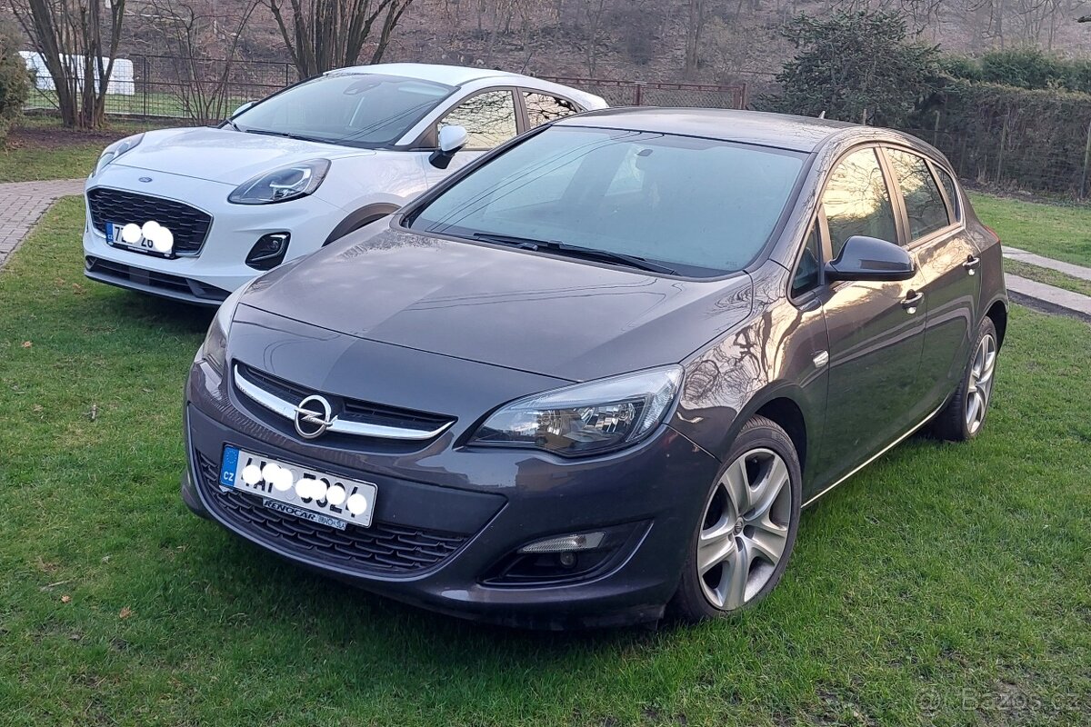 Prodám Opel Astra 1.4 / 9/2015 benzin + LPG