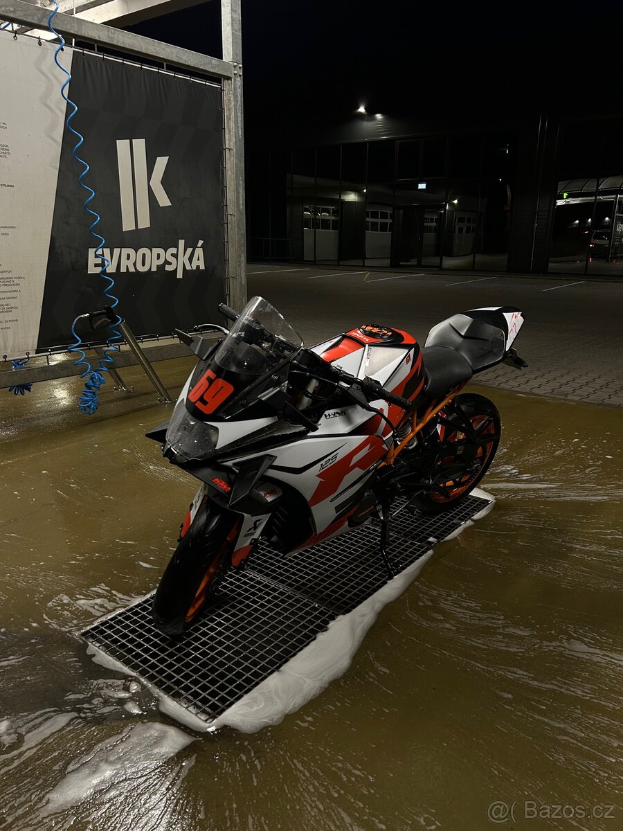KTM RC 125 2015