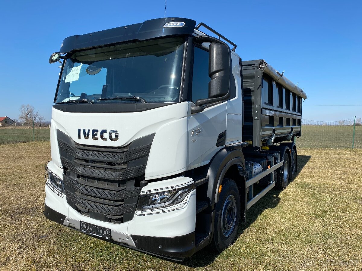 Iveco X-WAY s zemědělskou nástavbou