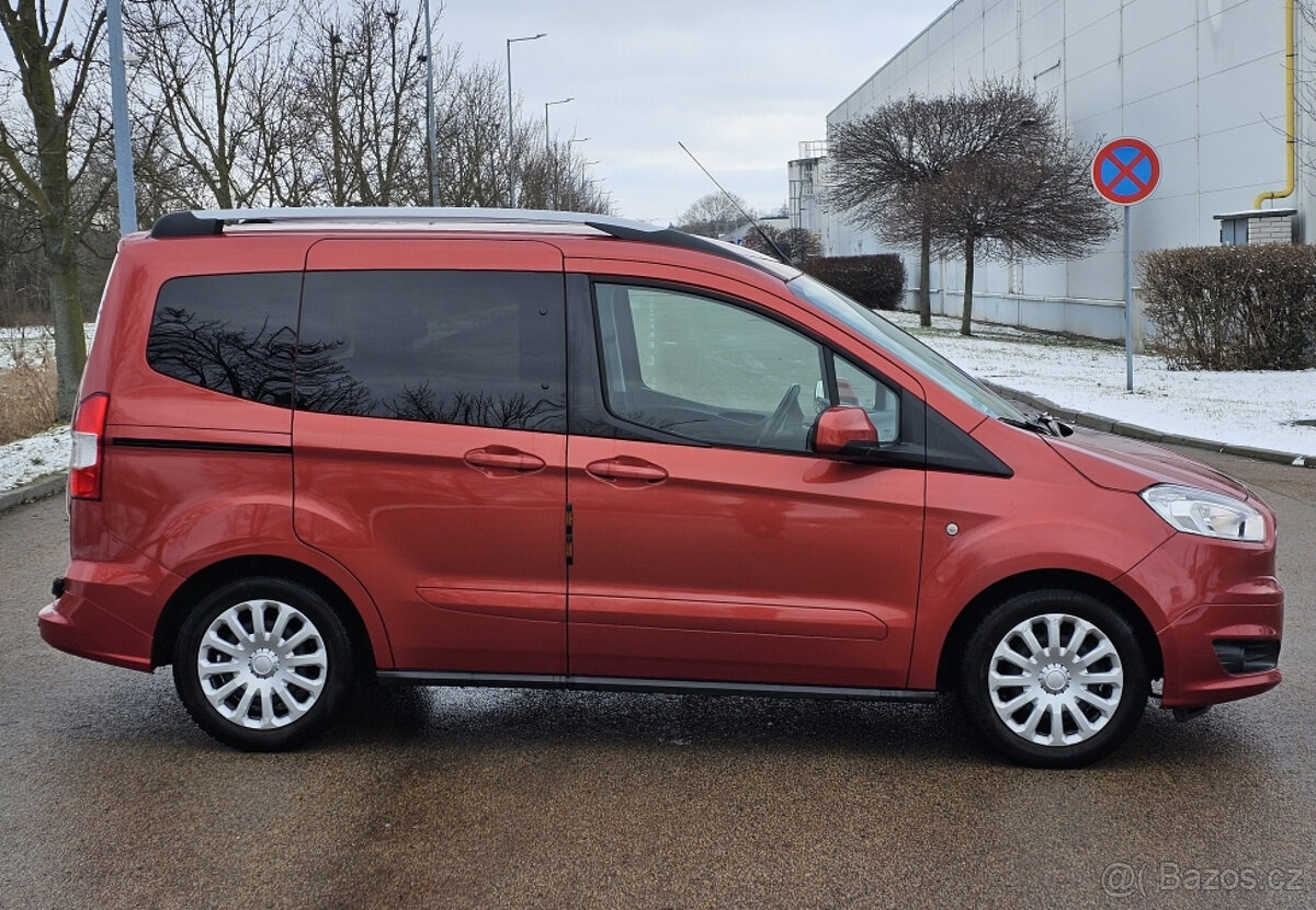 Ford Tourneo Courier Titanium 2018, 93 tis.km, tažné zař.