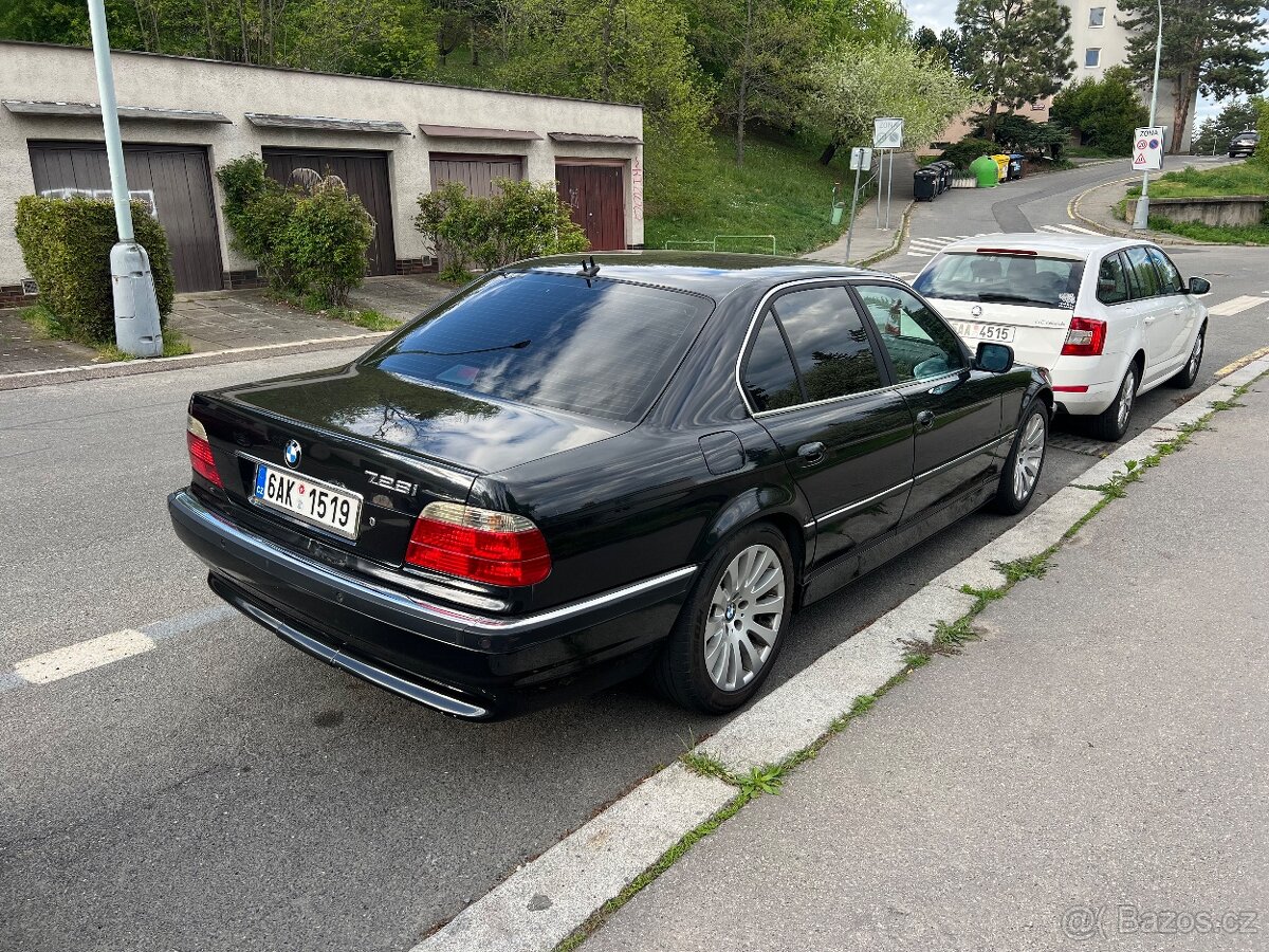 BMW 728i e38 - REZERVACE