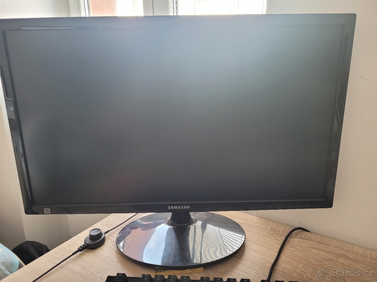 Monitor - Samsung S24D300h