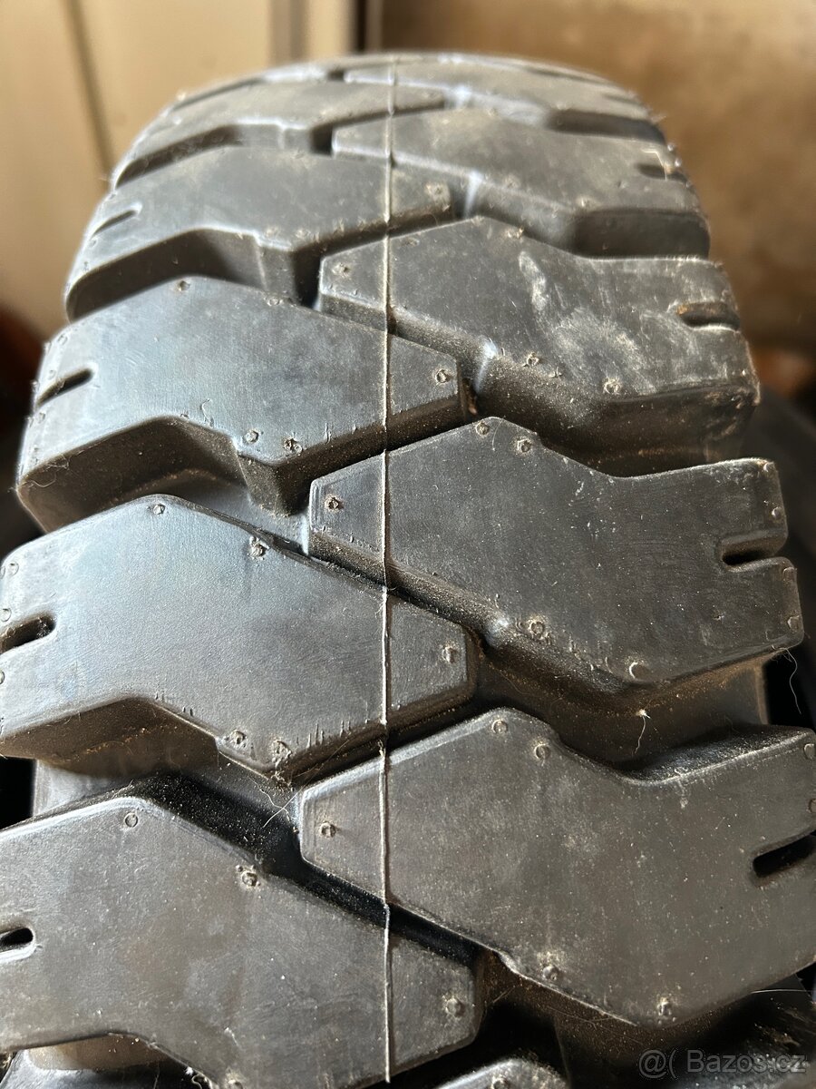 Pneu 6.50-10 RODACO A1
