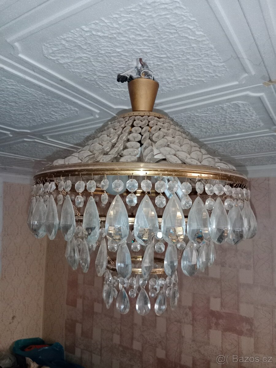 Ověskový lustr