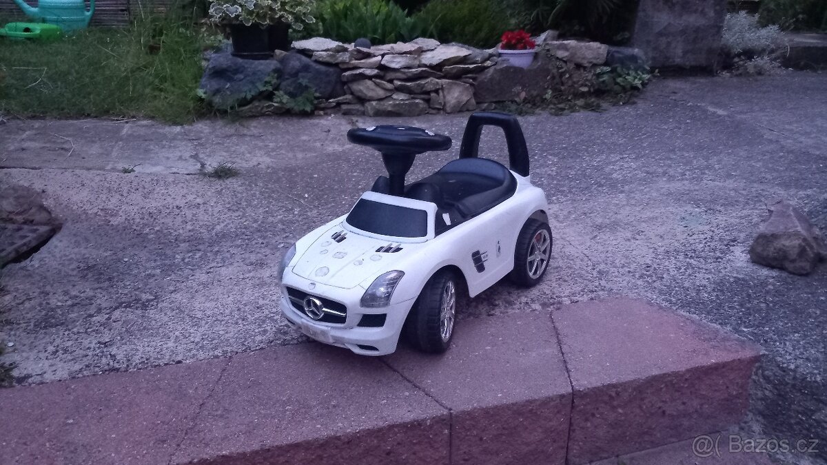 Odrážedlo Mercedes