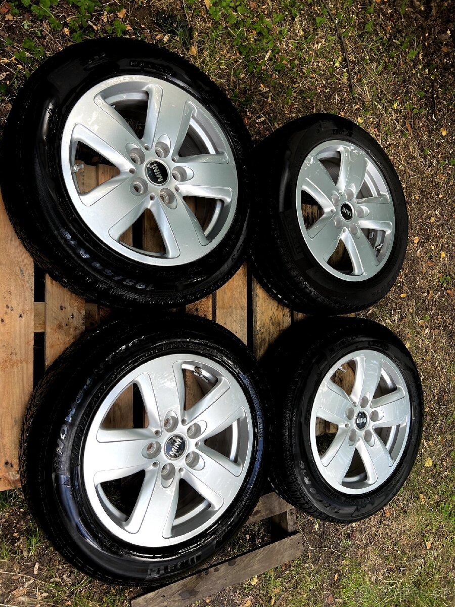 Celoroční kola Mini Cooper r54 R16 195/60 IS47