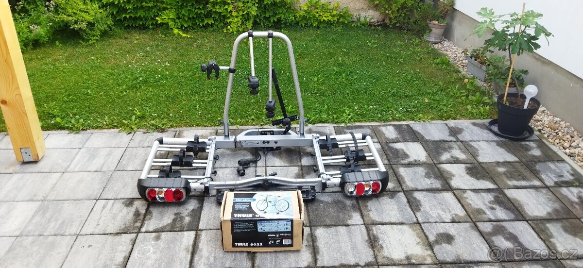 Nosič kol na tažné Thule 3+1