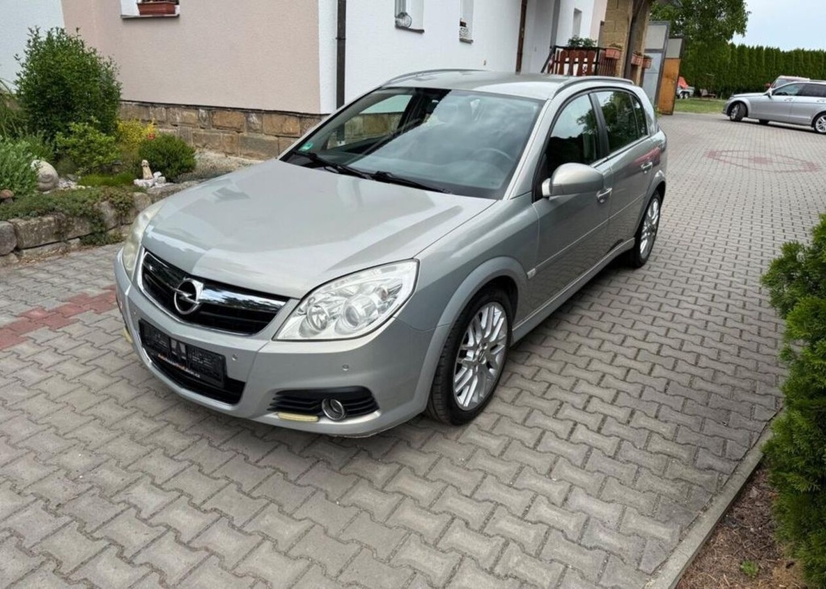 Opel Signum 1,8i /103Kw klima kombi benzín