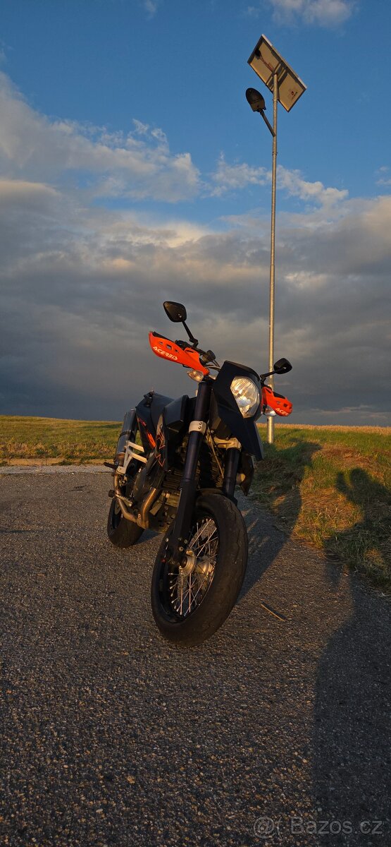 KTM 690 SM