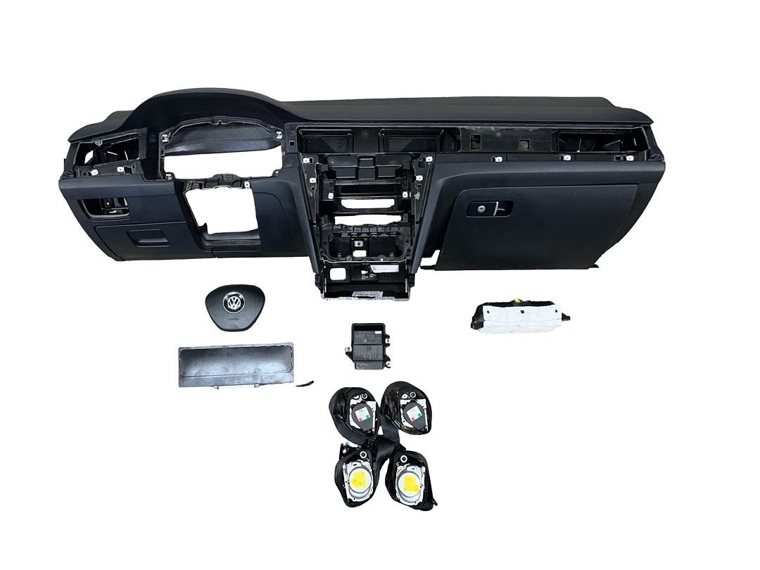 Palubní deska 3G1857003AL VW Passat B8 kombi r.v. 2015