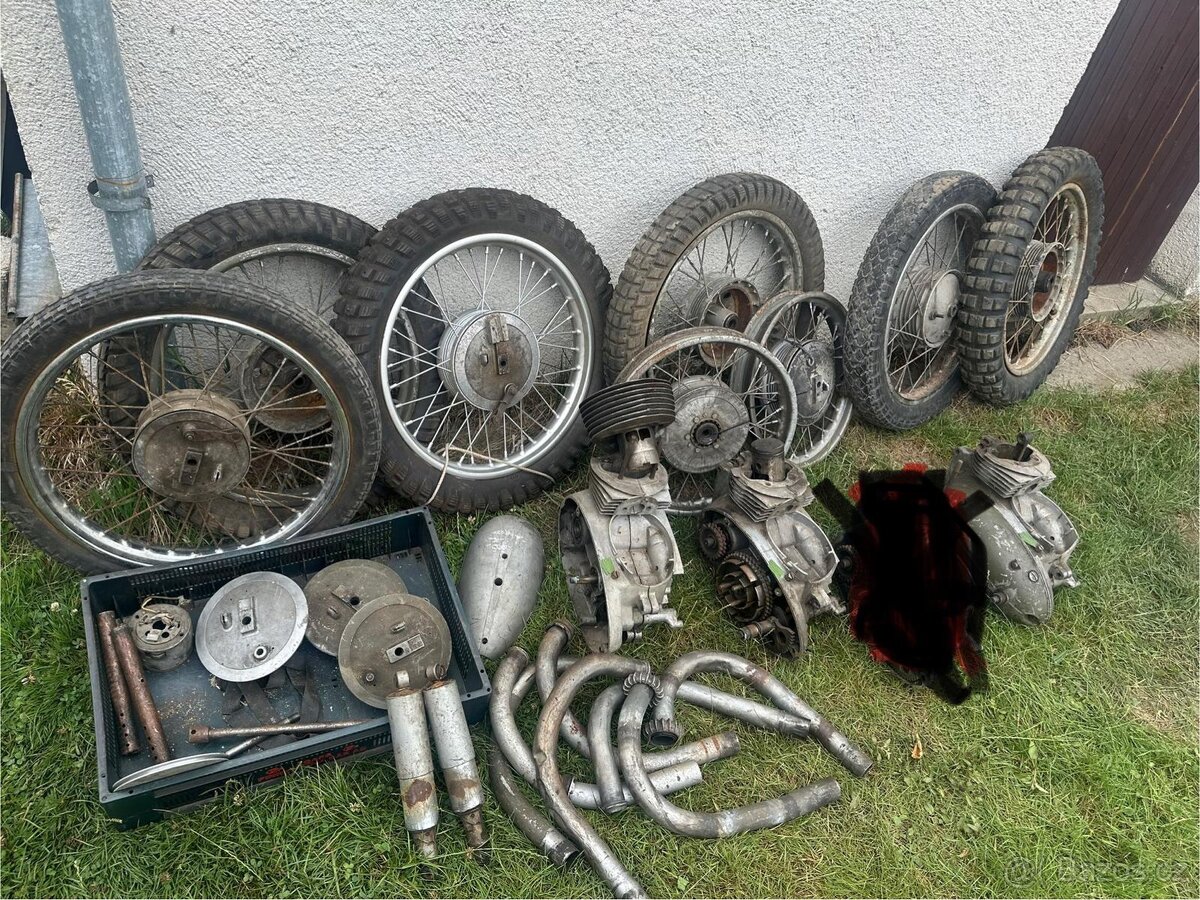 Kola Jawa Švéd Libeňák 553 554 579