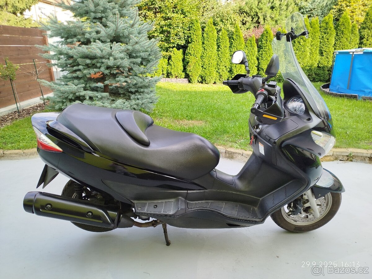 Suzuki Burgman 200