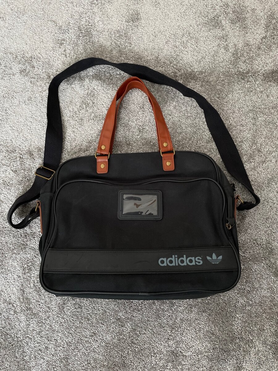 Adidas sport taška, stylová a málo nošena
