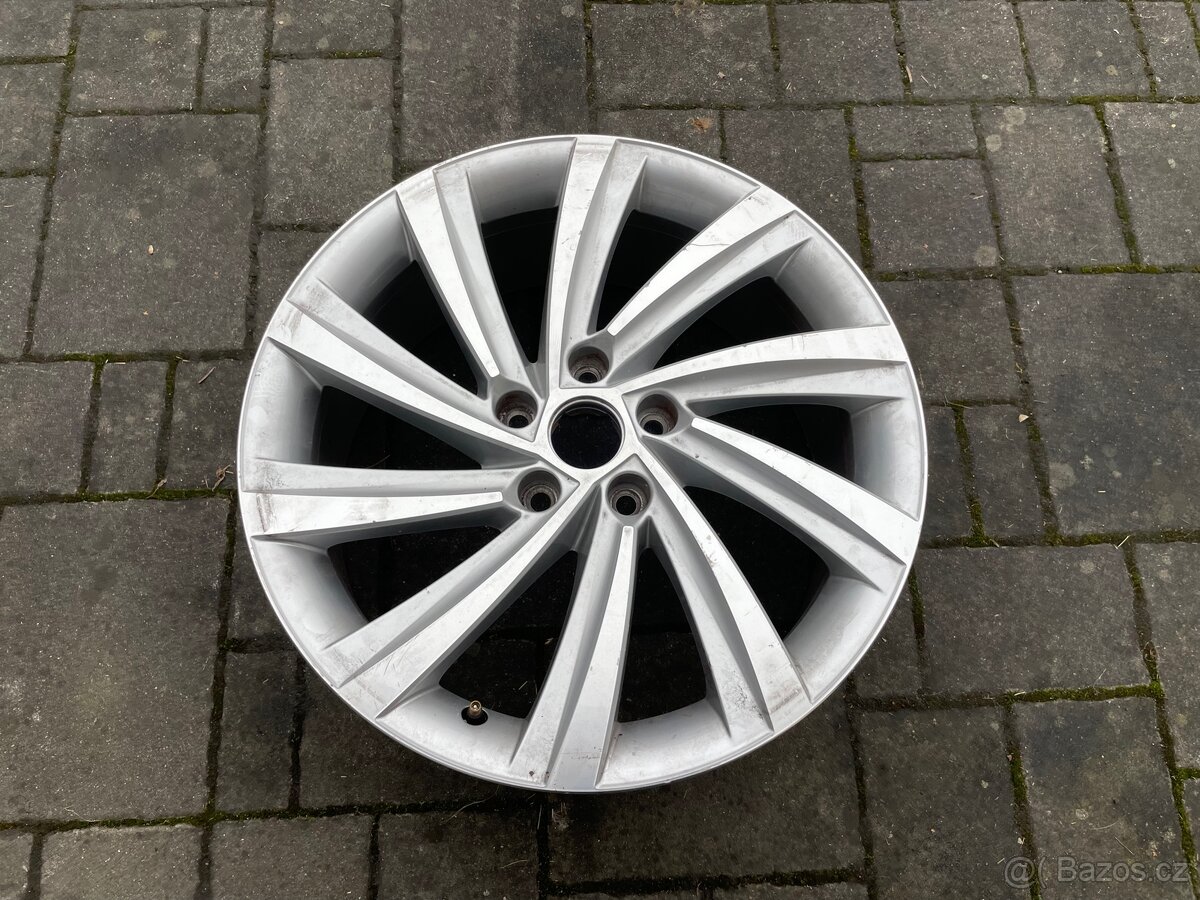 Koupím 1kus Škoda r18 perseus