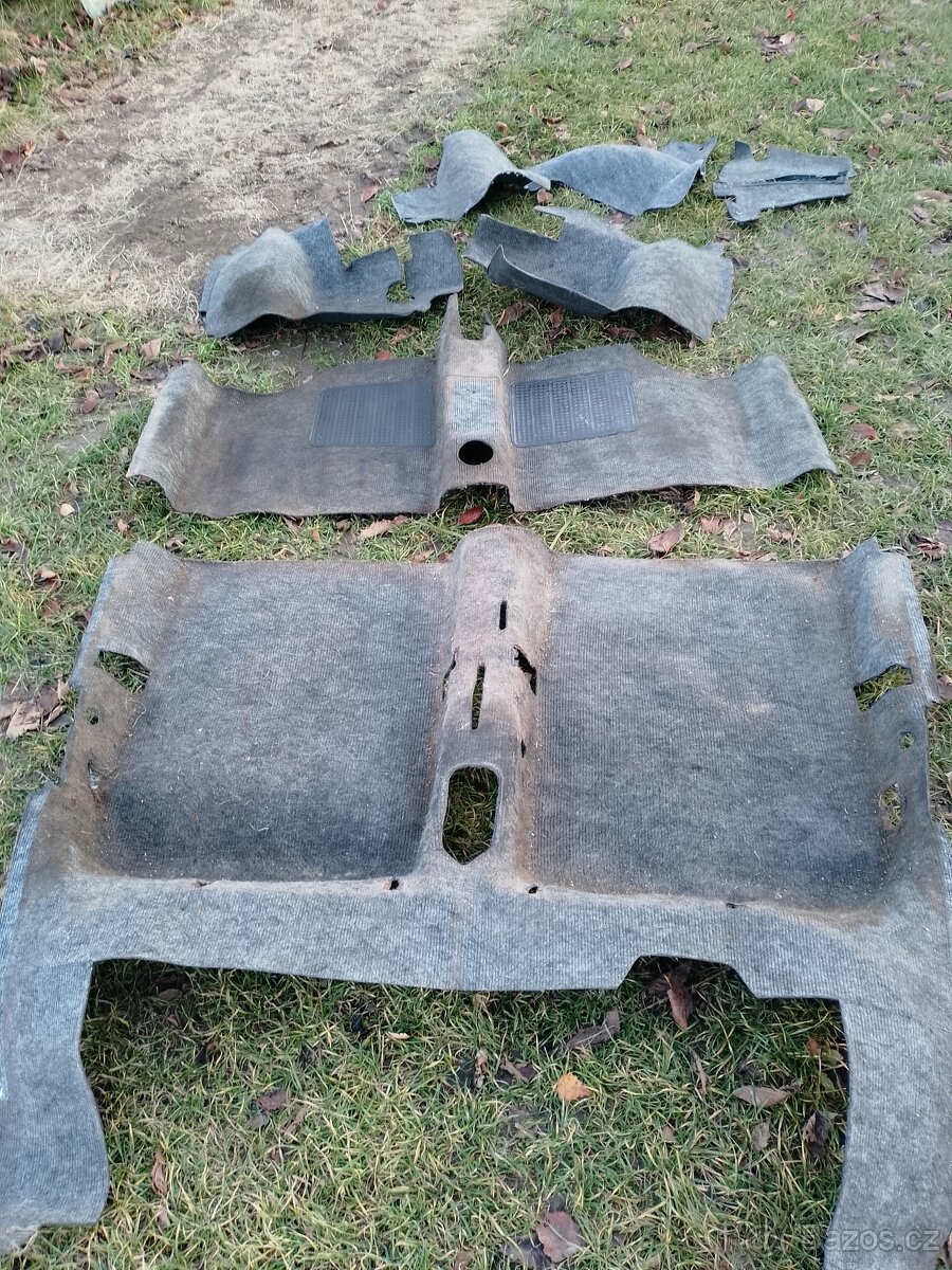 Škoda 105L 120L koberec