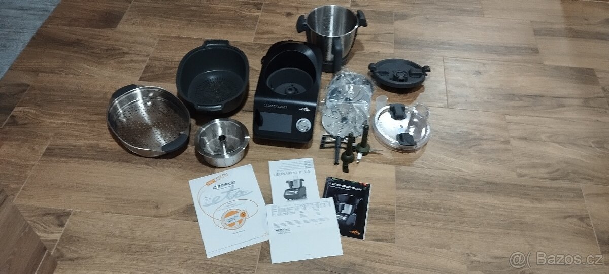 Multifunkční varný robot