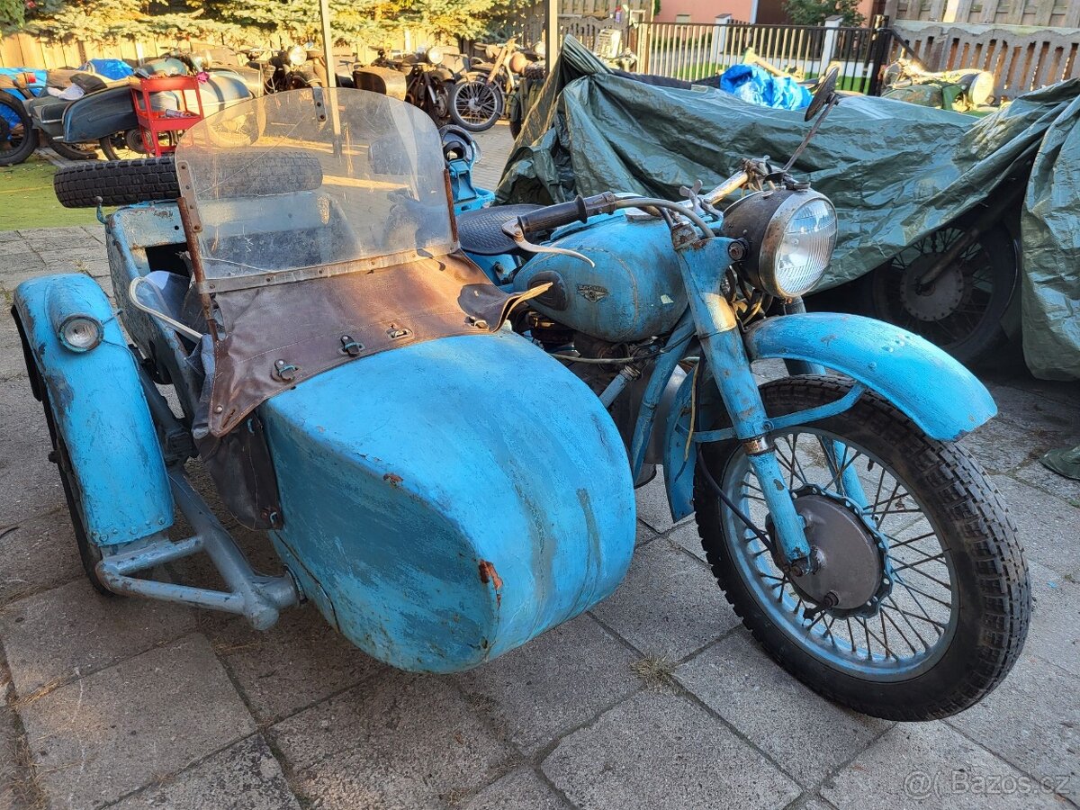 Dněpr,Ural M72 poslední rok