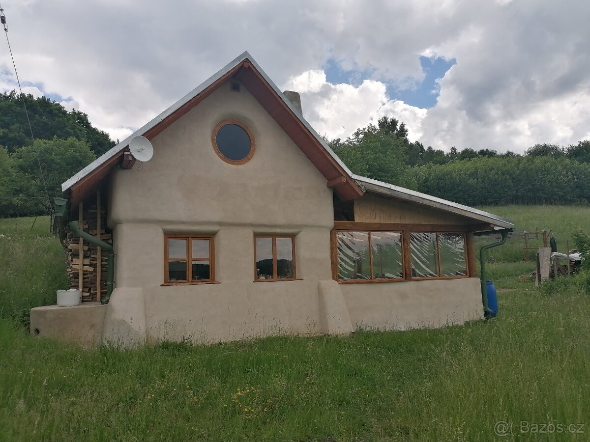 chatka se zahradou
