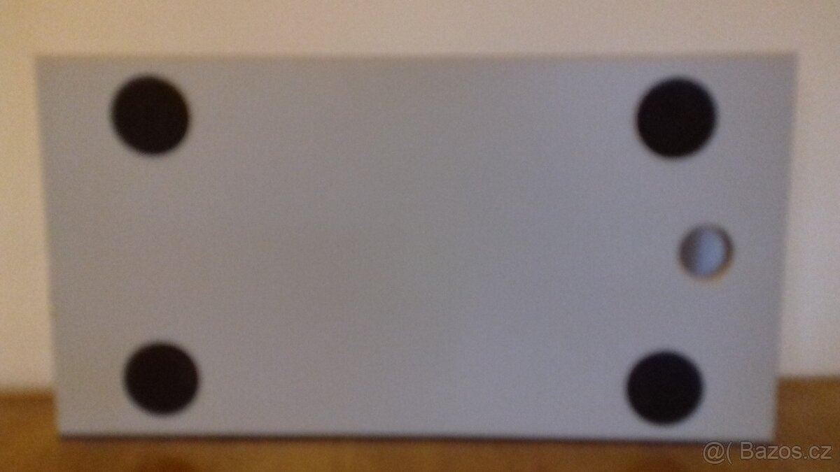 NOVOU MANIPULAĆNÍ PLOŚINKU/VOZÍK