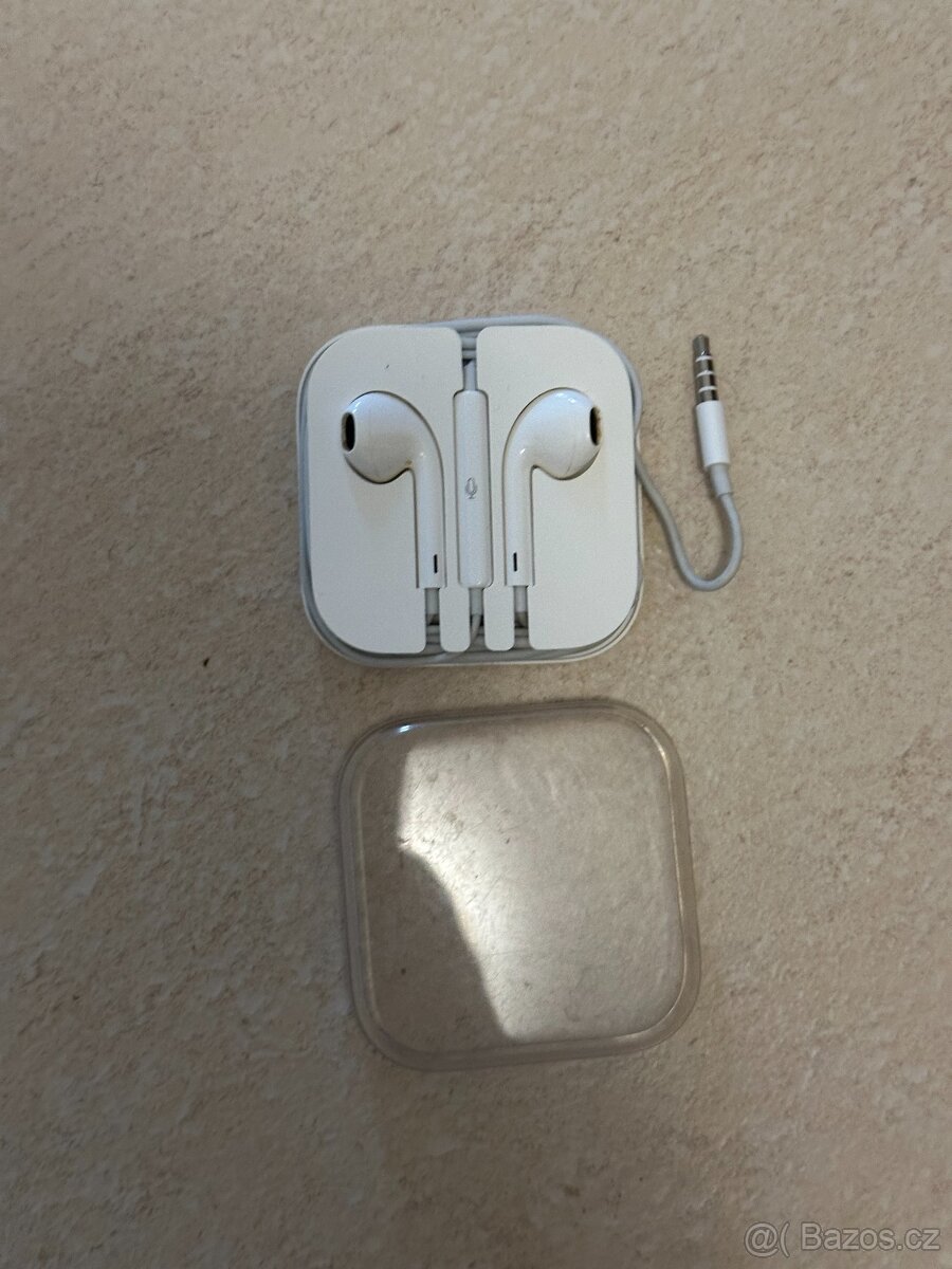 Apple EarPods 3,5 mm – použité, dobrý stav