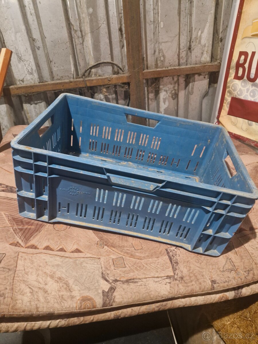 Plastové přepravky