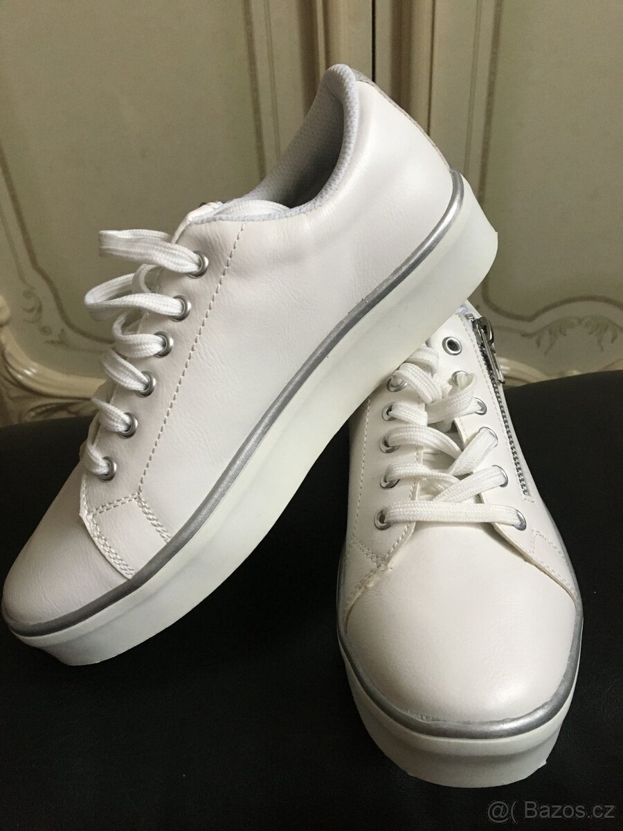 Tenisky nové Ambellis vel.36