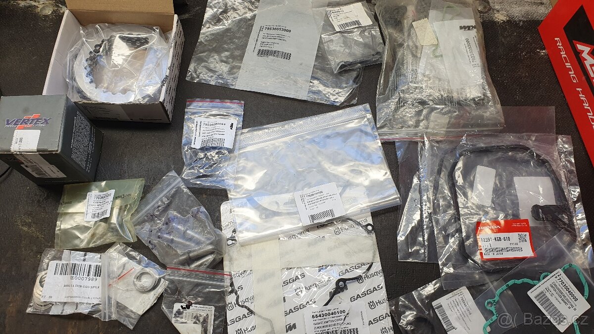 Výprodej skladu - Motor