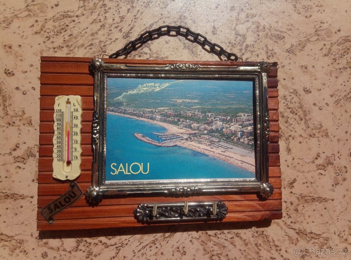 Věšáček s teploměrem