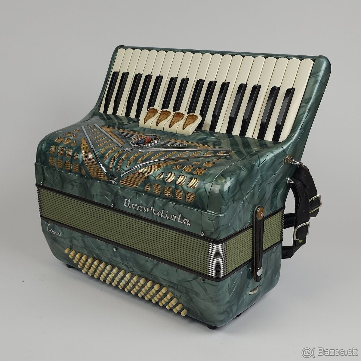 akordoen / harmonika accordiola 80 bas