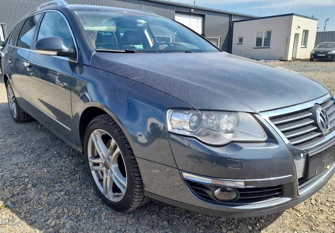 Vůz na náhradní díly VW Passat B6 kombi 2010 CBAB KXU LK7X