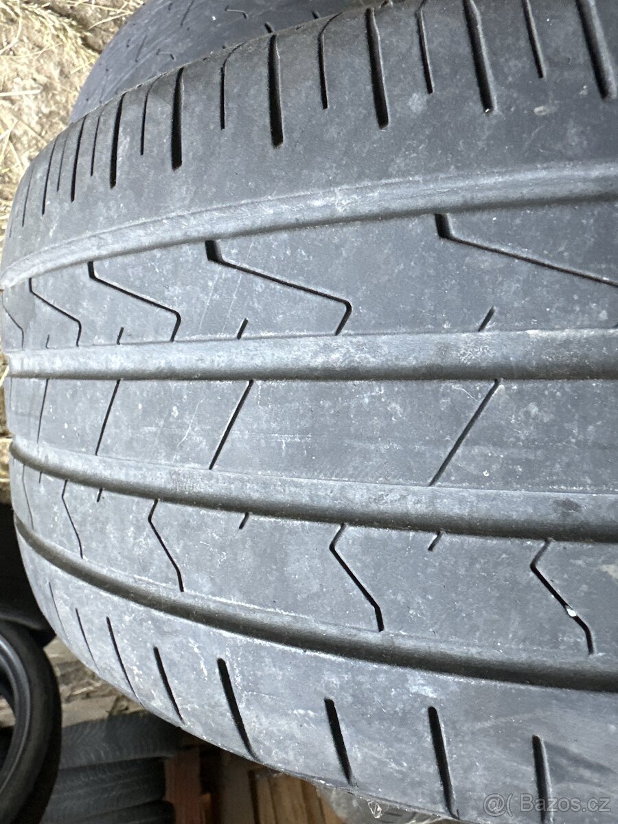 215/40r17 4 ks