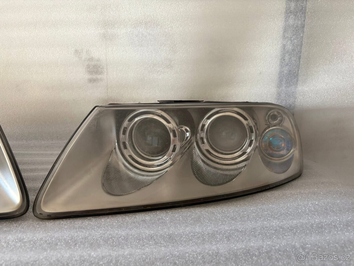 Vw touareg L7 xenon světla