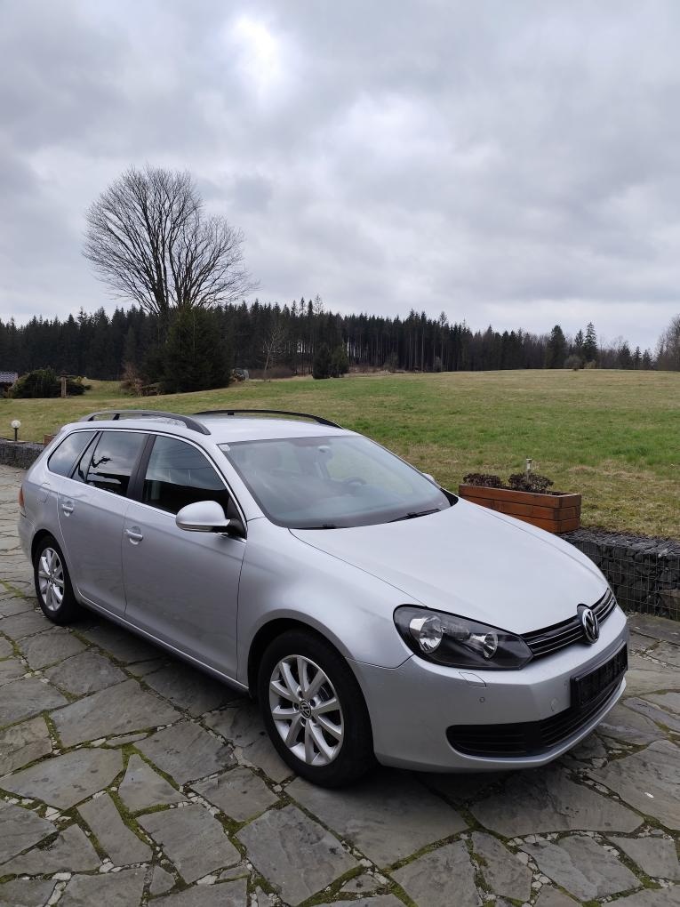 Volkswagen GOLF VARIANT 2.0 TDI 103 KW ROK 4 / 2012