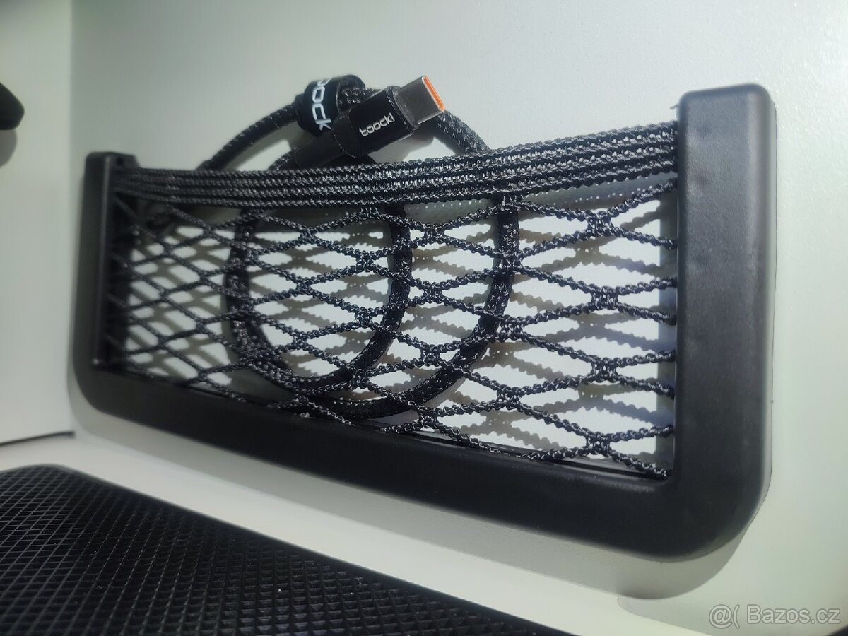 Přihrádka / organizér / síťka do auta 20cm