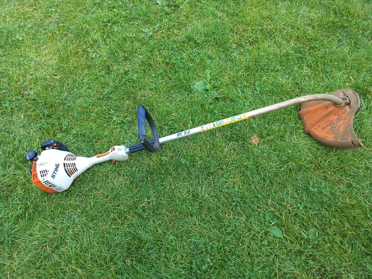 Vyžínač Stihl FS38