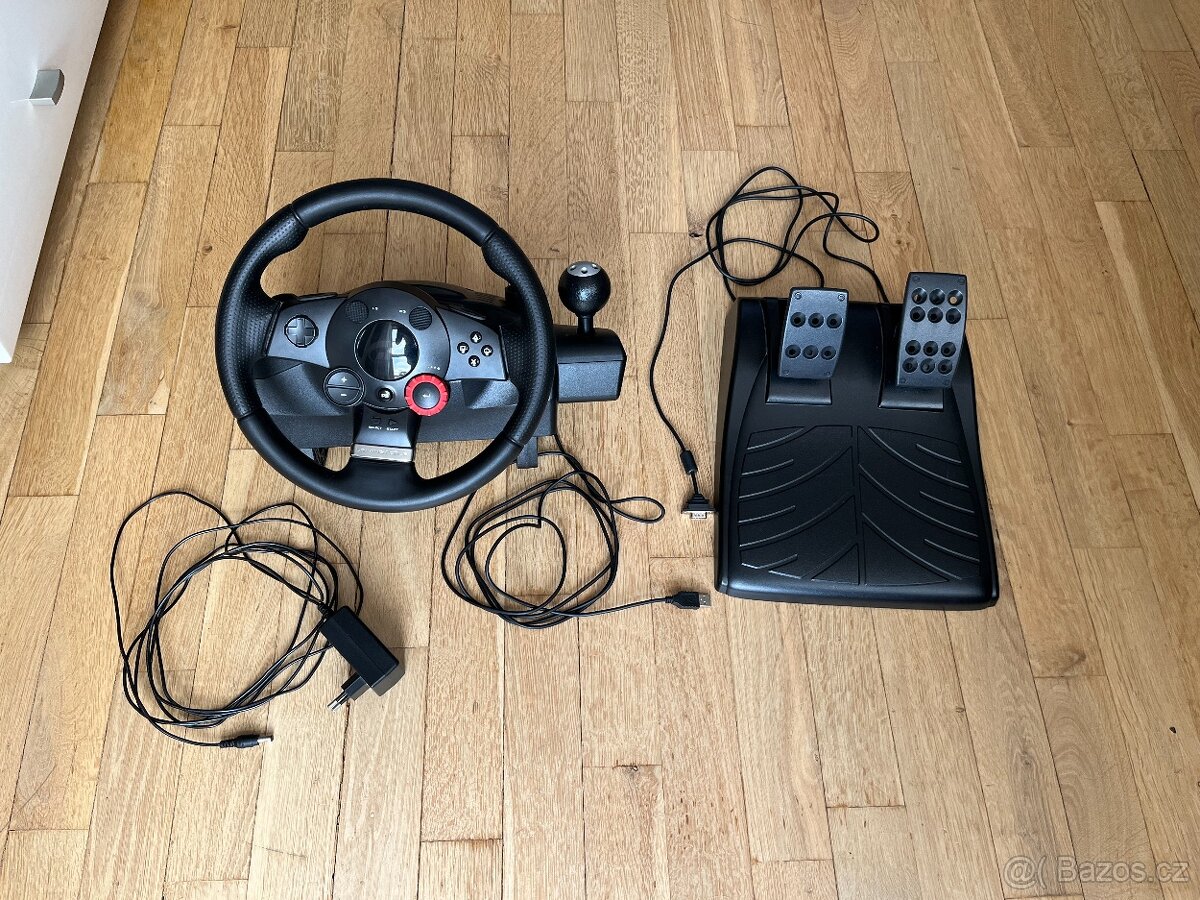 Logitech Driving Force GT – závodní volant