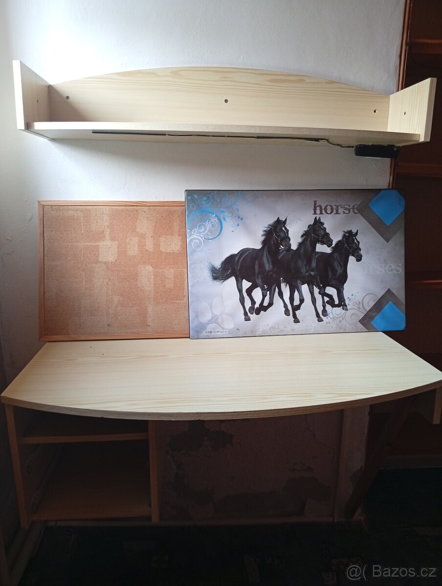 Psací stůl