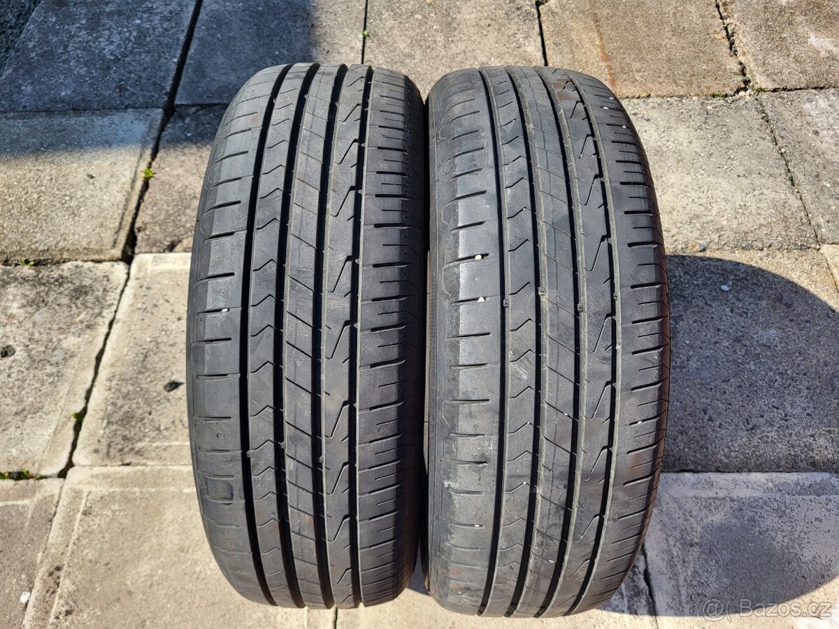 2x 215/65R17 Hankook 5,5-6mm