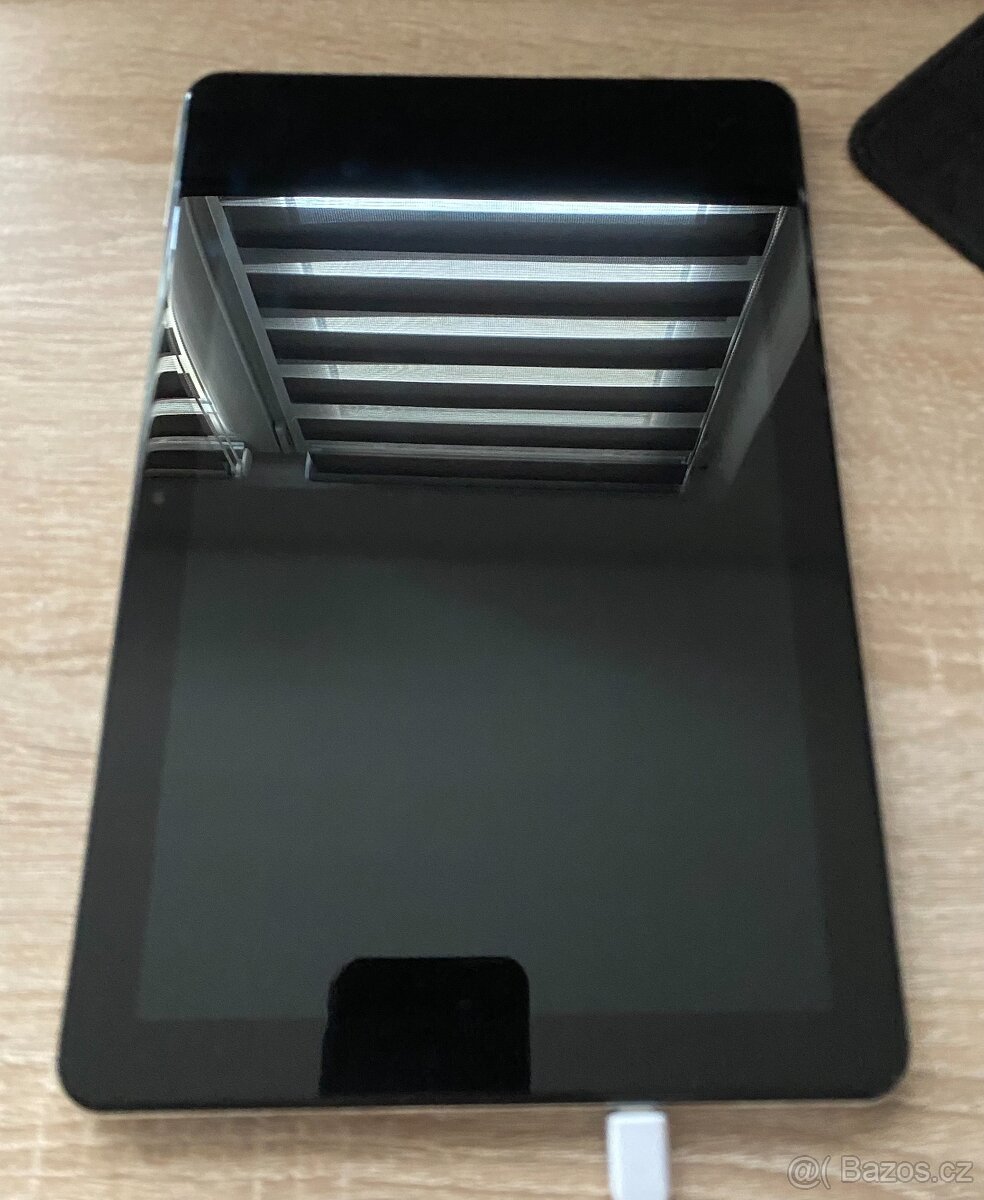 Tablet IGET SMART W102