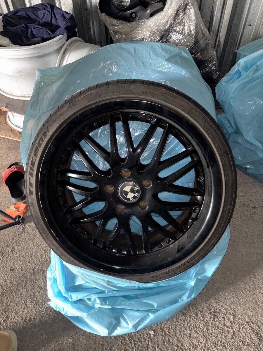 Kola 5x120 8.5j 235/35 r19