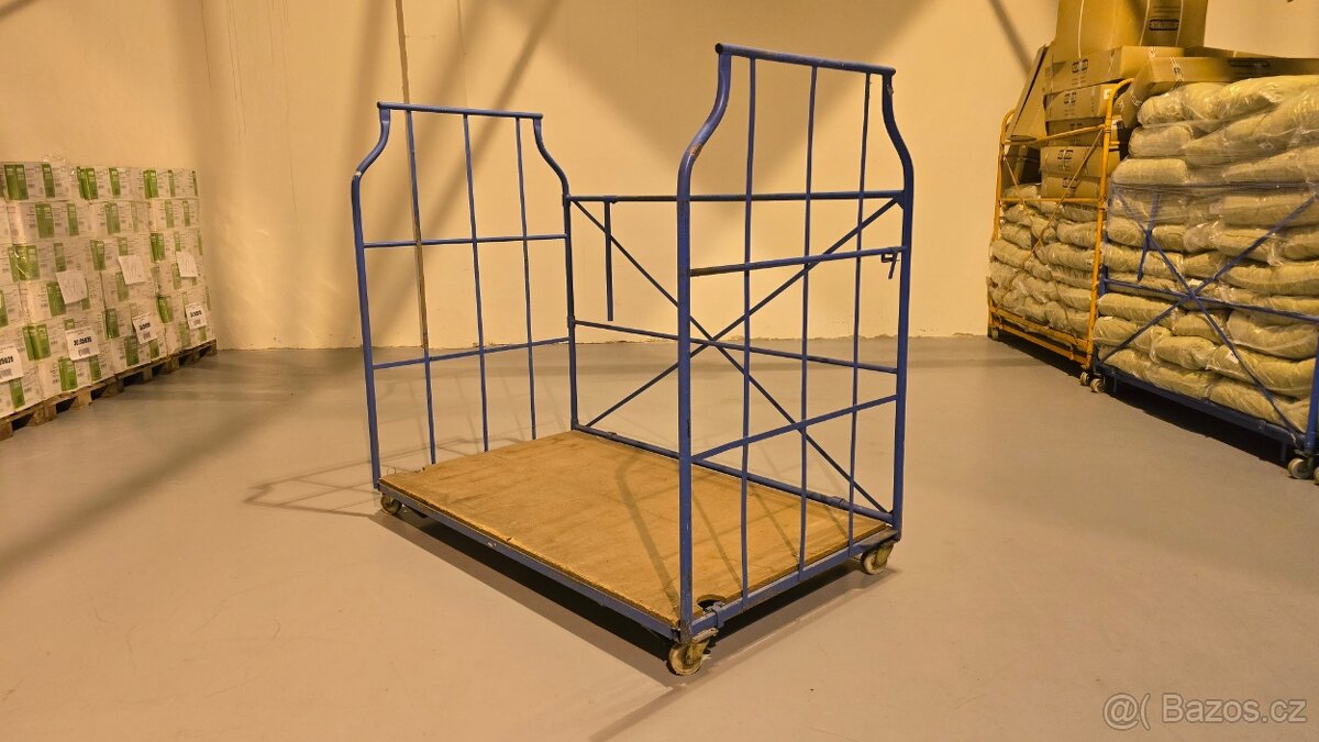 Prodej skládacích skladových mobilních klecí