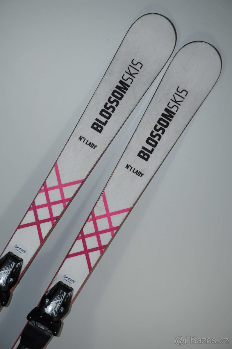 Dámské carvingové lyže Blossom Skis N1 Lady 23/25
