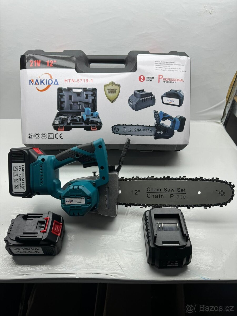 Aku pila 12” s automatickým mazáním + 2x baterie