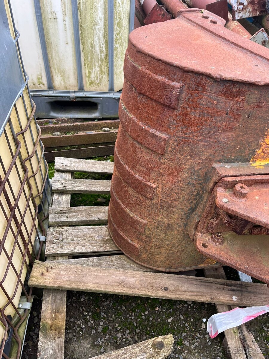 Rychloupínač Klac F + podkopová lžíce 750mm