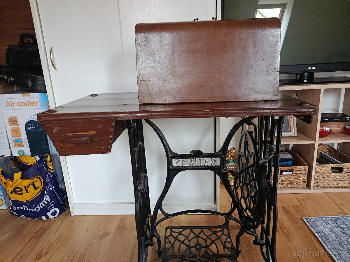 Šicí stroj Veritas