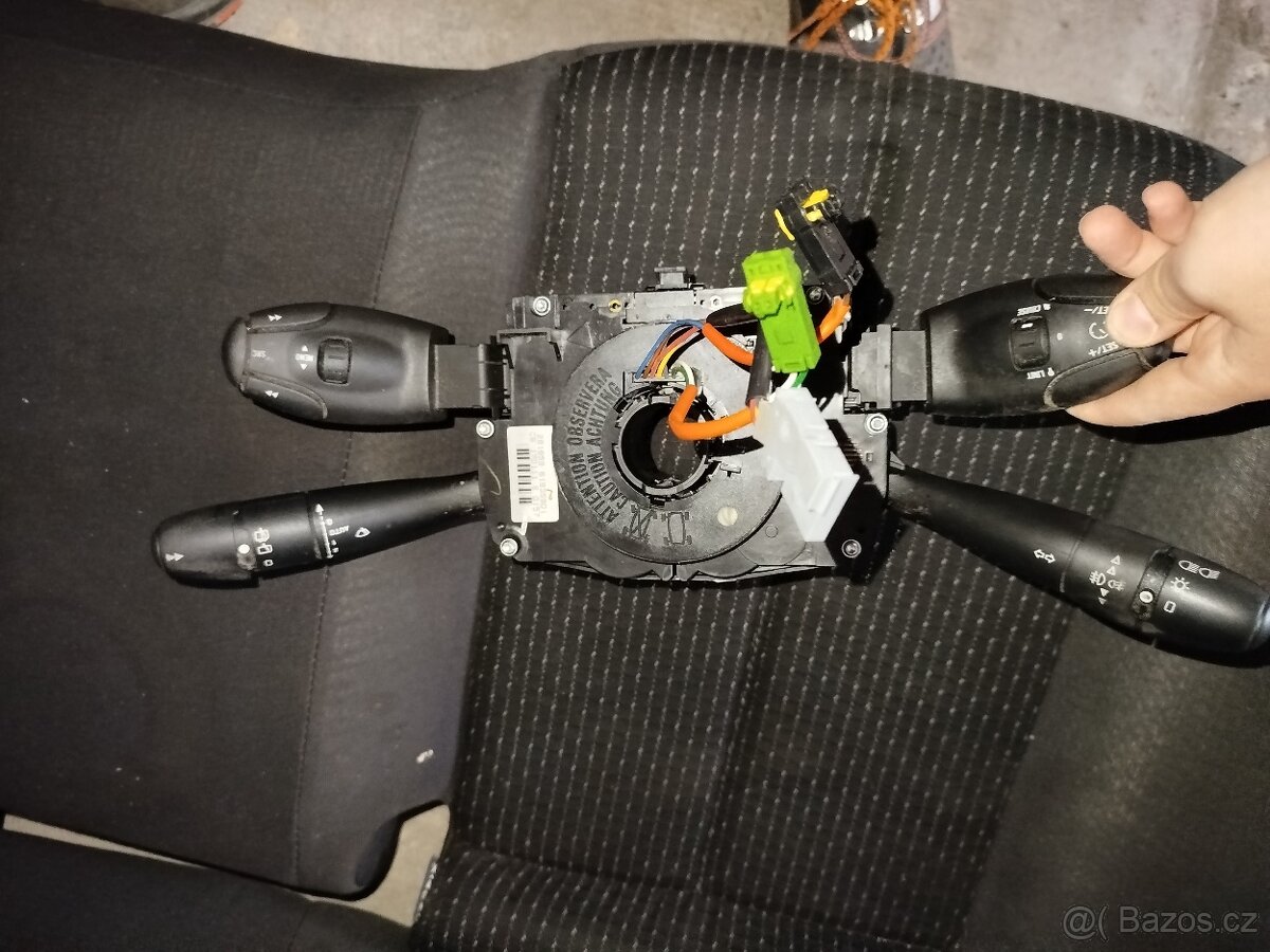 Páčky pod volant Citroen C5 II funkční